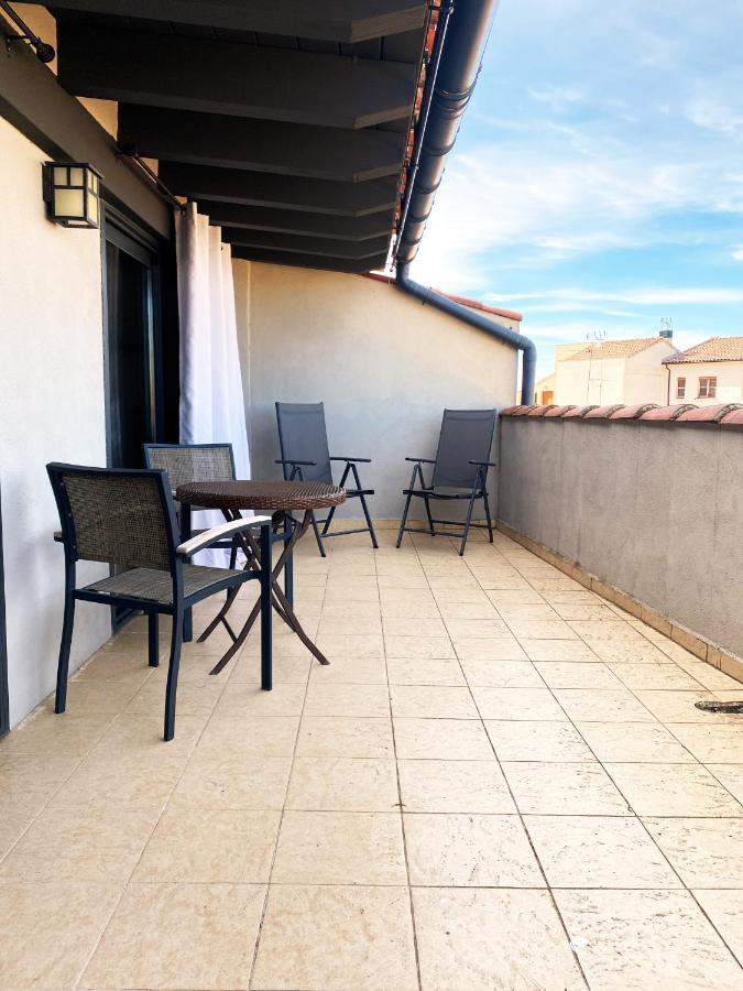 Apartamentos Lorione Olite Dış mekan fotoğraf